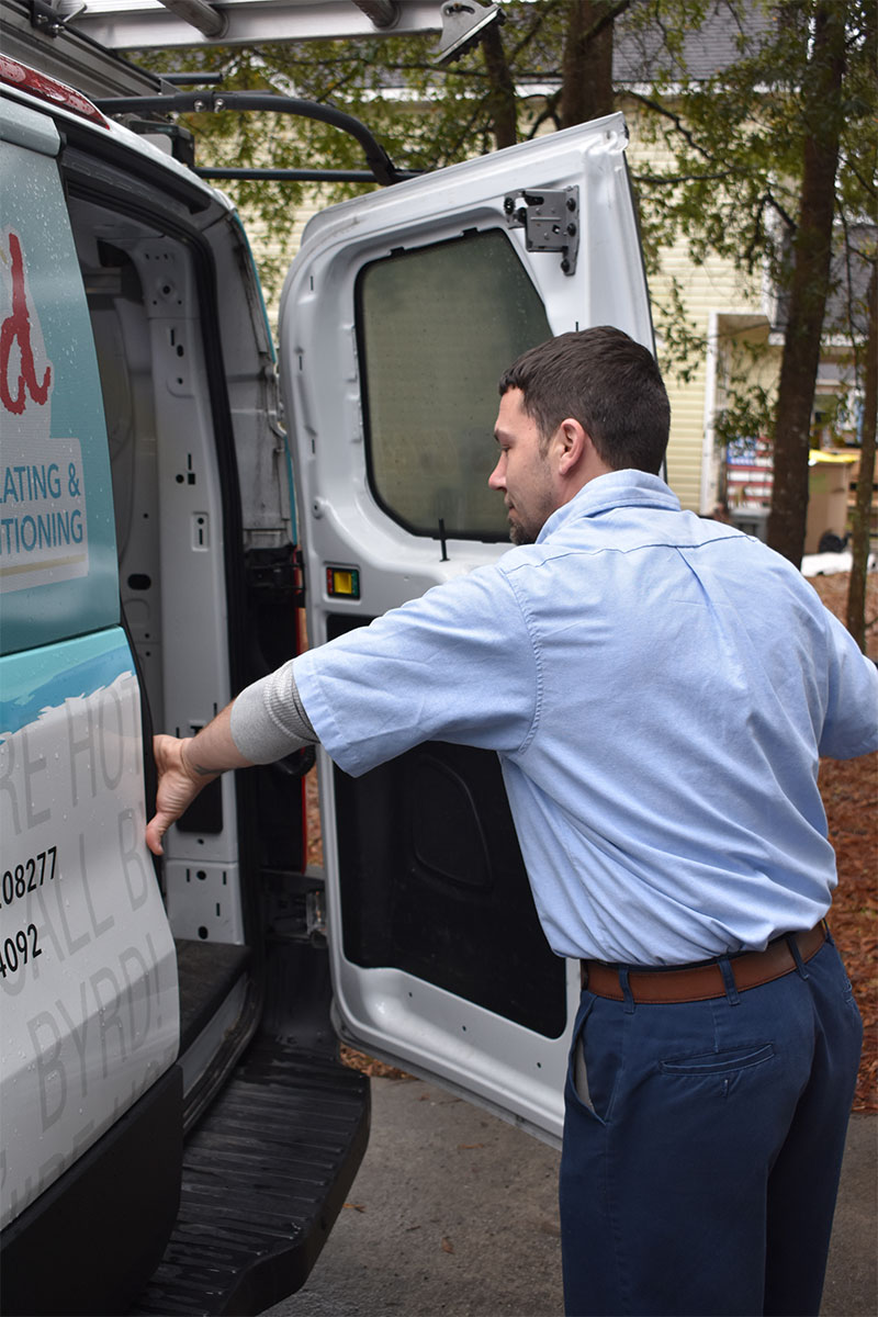 Byrd Heating And Airconditioning Tech Openingbackofvan Vertical2 Byrd Heating And Airconditioning Tech Openingbackofvan Vertical2